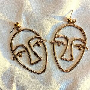 Artistic Picasso Inspired Earrings in Gold Cover